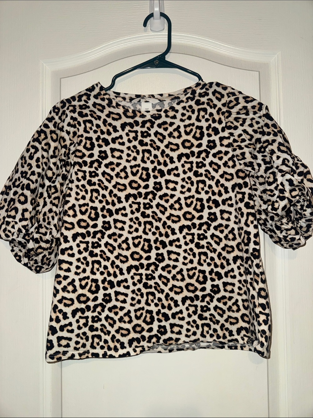 H&M Leopard Print Puff Sleeve Top - Beige/Black
